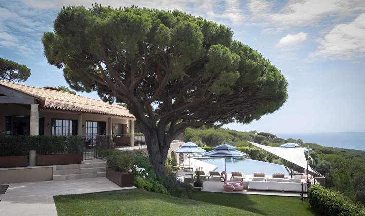Villa avec joli escape extérieur Nice